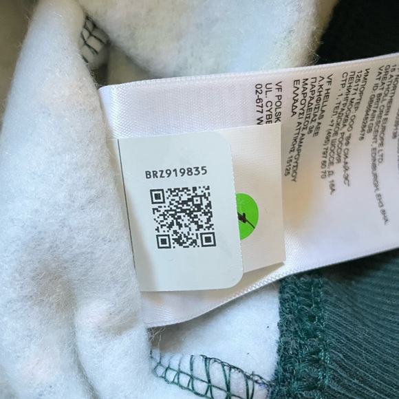 The North Face Women’s Holiday Hoodie - Picture 6 of 7